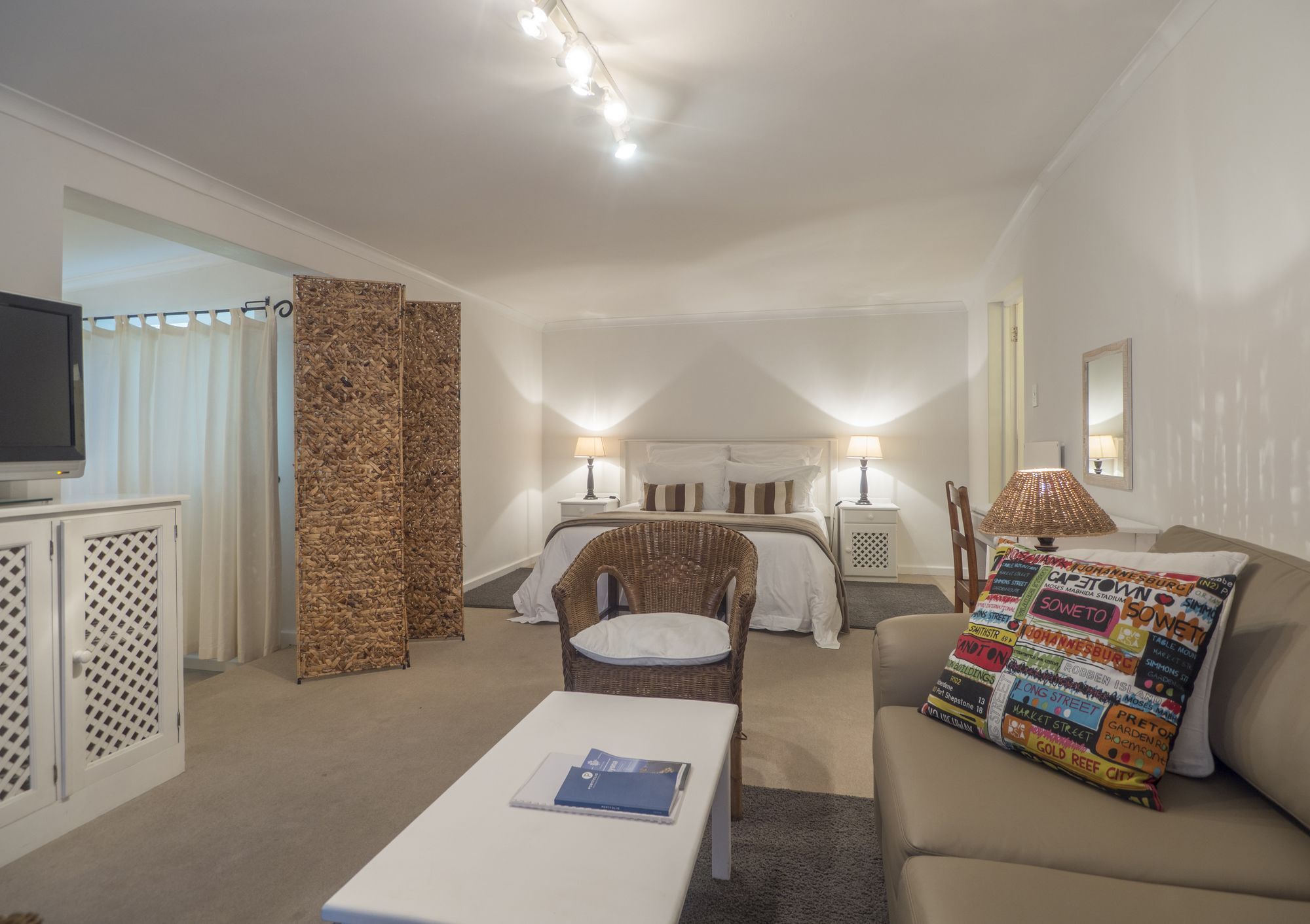 Cuningham'S Island Guest House Knysna Extérieur photo